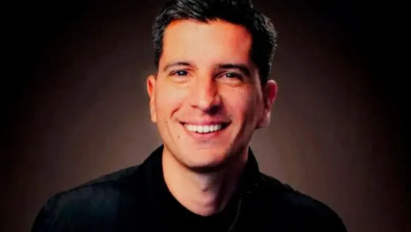 Emmanuel-Ricci-martllero pub