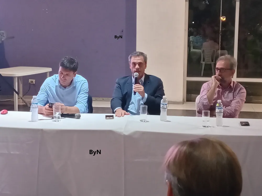 Peronistas en el Centro Emp. Comercio (17)