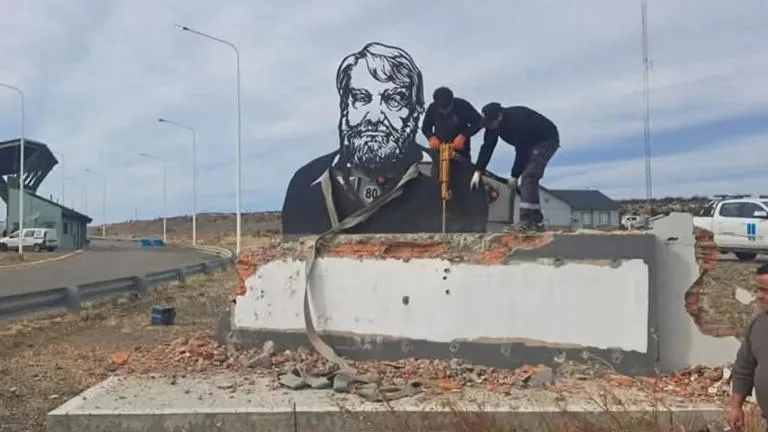 monumento eduardo bayer