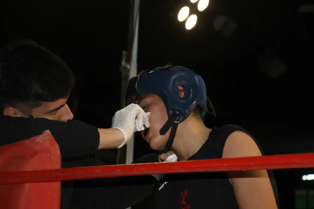 noche de guantes en el verde ( (5)