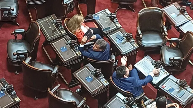 senadores