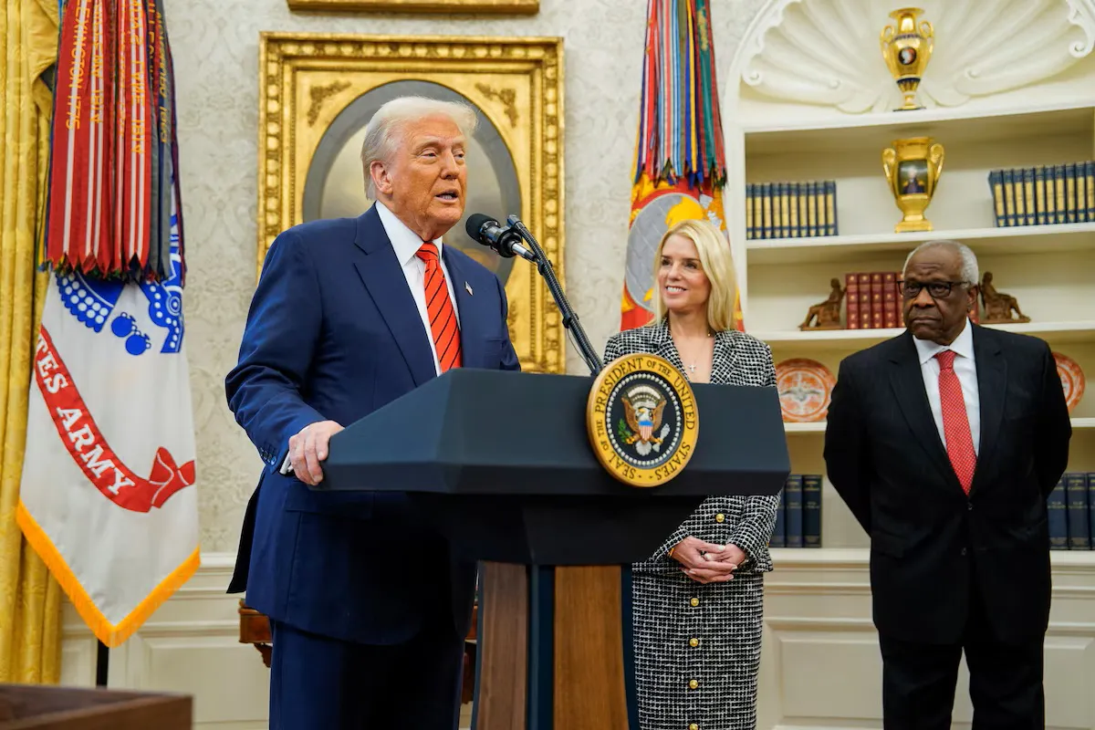 trump pam bondi 1