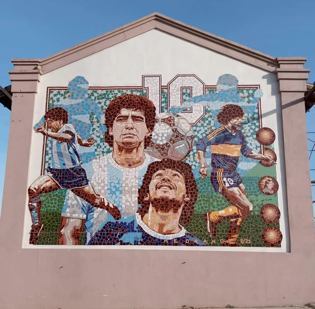 mural maradona 2