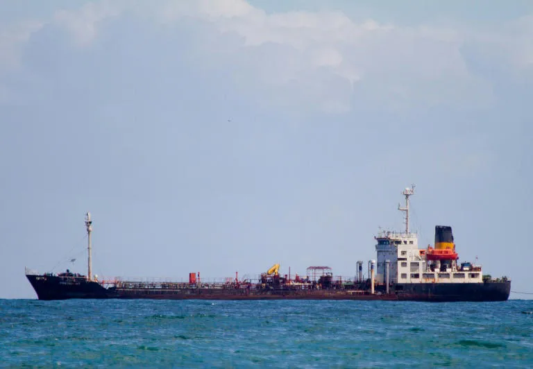 barco petrolero