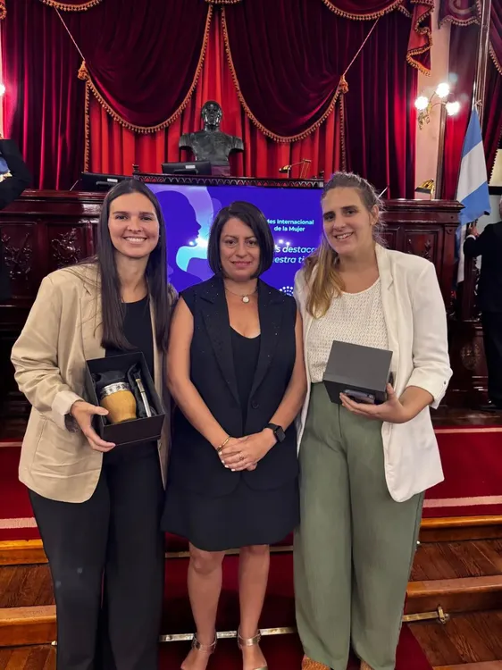 mujeres reconocidas diputada laner