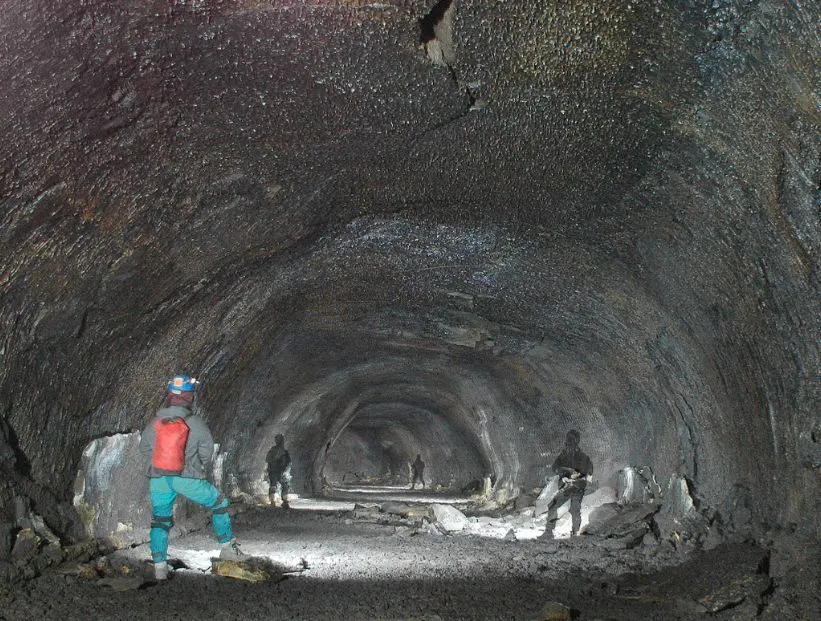 CUEVA 1
