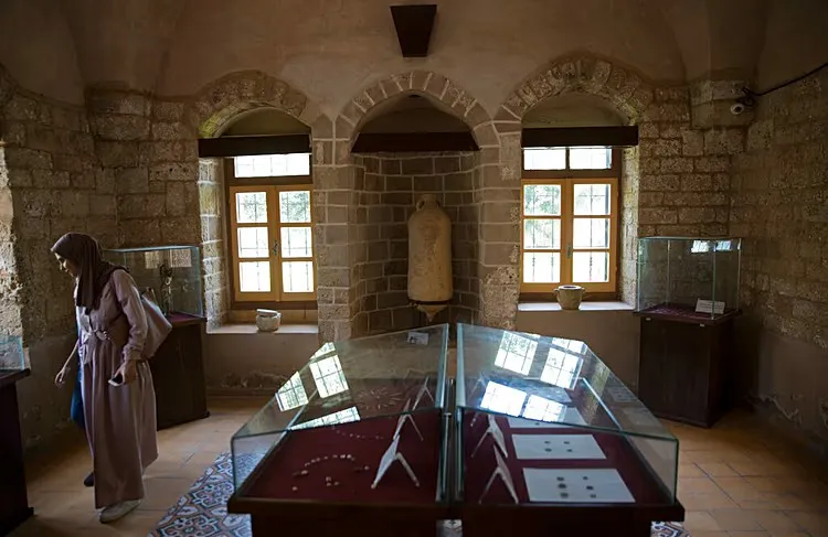 interior Palacio Al-Basa en Gaza,